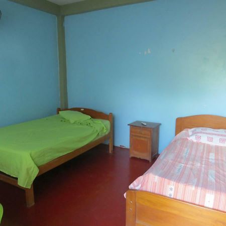 Tambopata Hostel Bambu Puerto Maldonado Luaran gambar