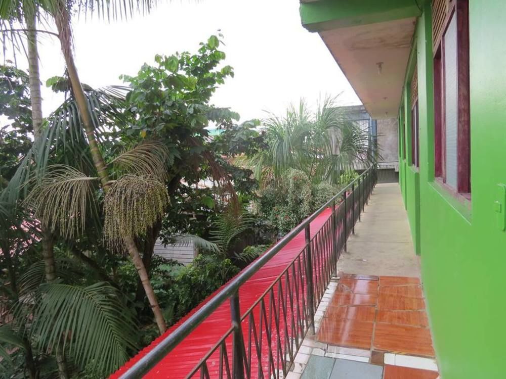 Tambopata Hostel Bambu Puerto Maldonado Luaran gambar