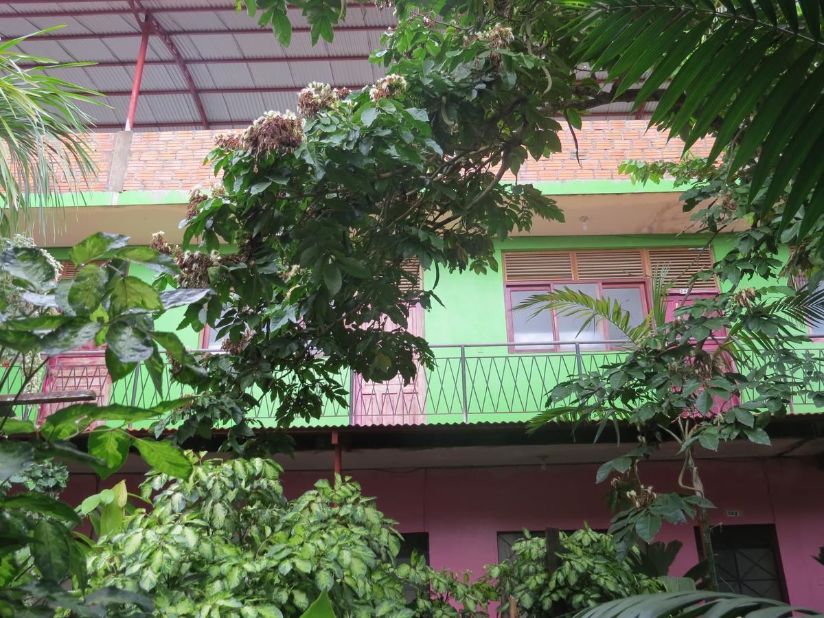 Tambopata Hostel Bambu Puerto Maldonado Luaran gambar
