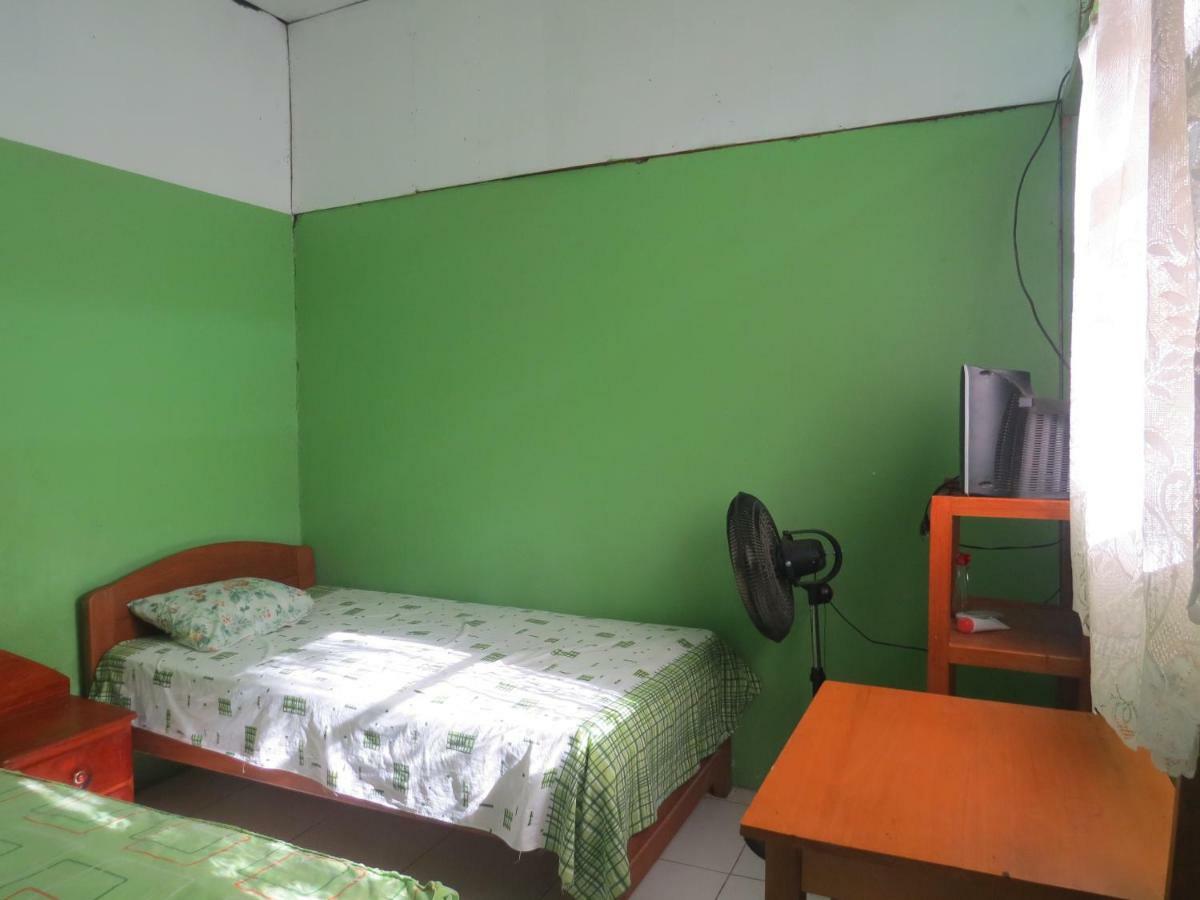 Tambopata Hostel Bambu Puerto Maldonado Luaran gambar