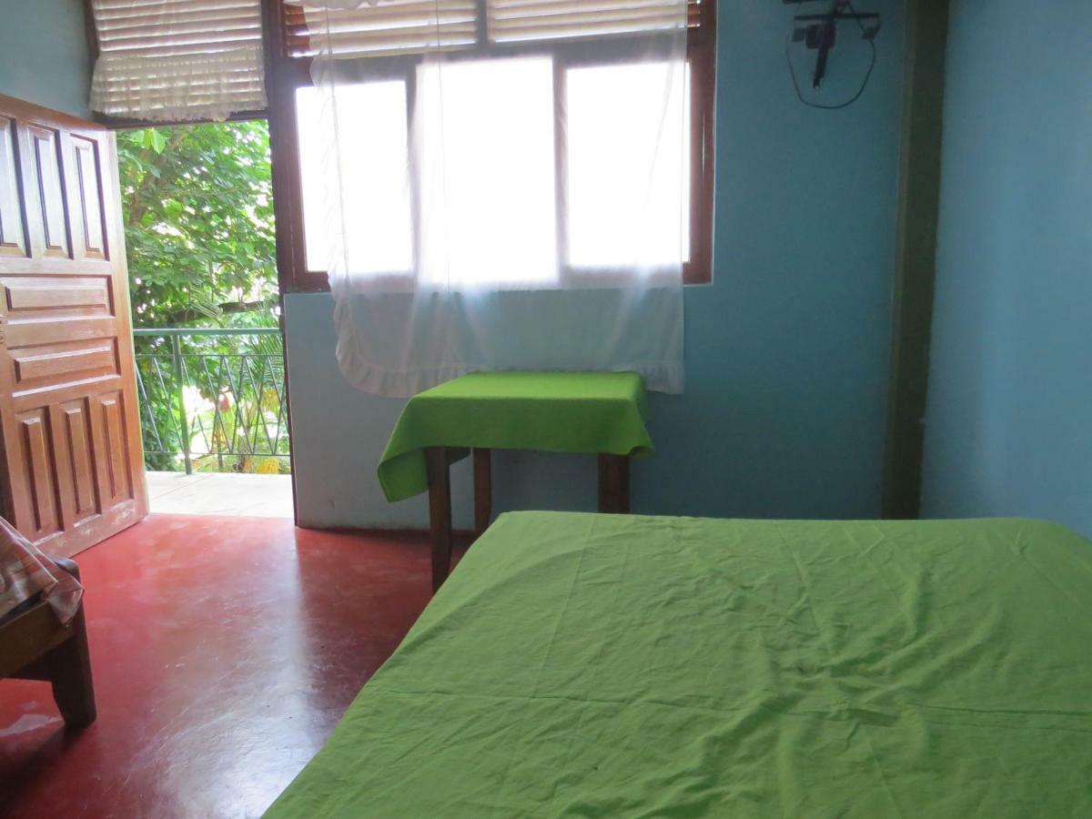 Tambopata Hostel Bambu Puerto Maldonado Luaran gambar