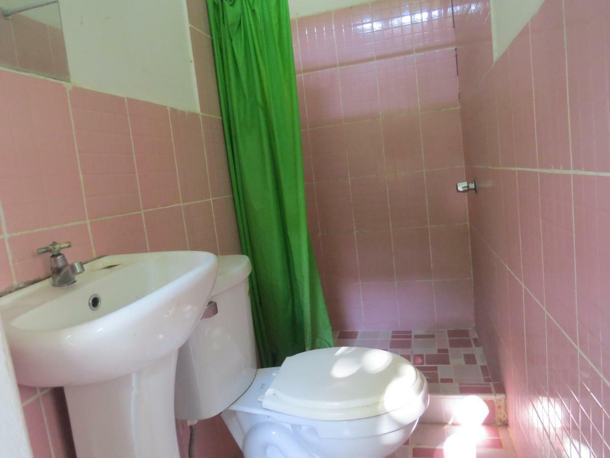 Tambopata Hostel Bambu Puerto Maldonado Luaran gambar
