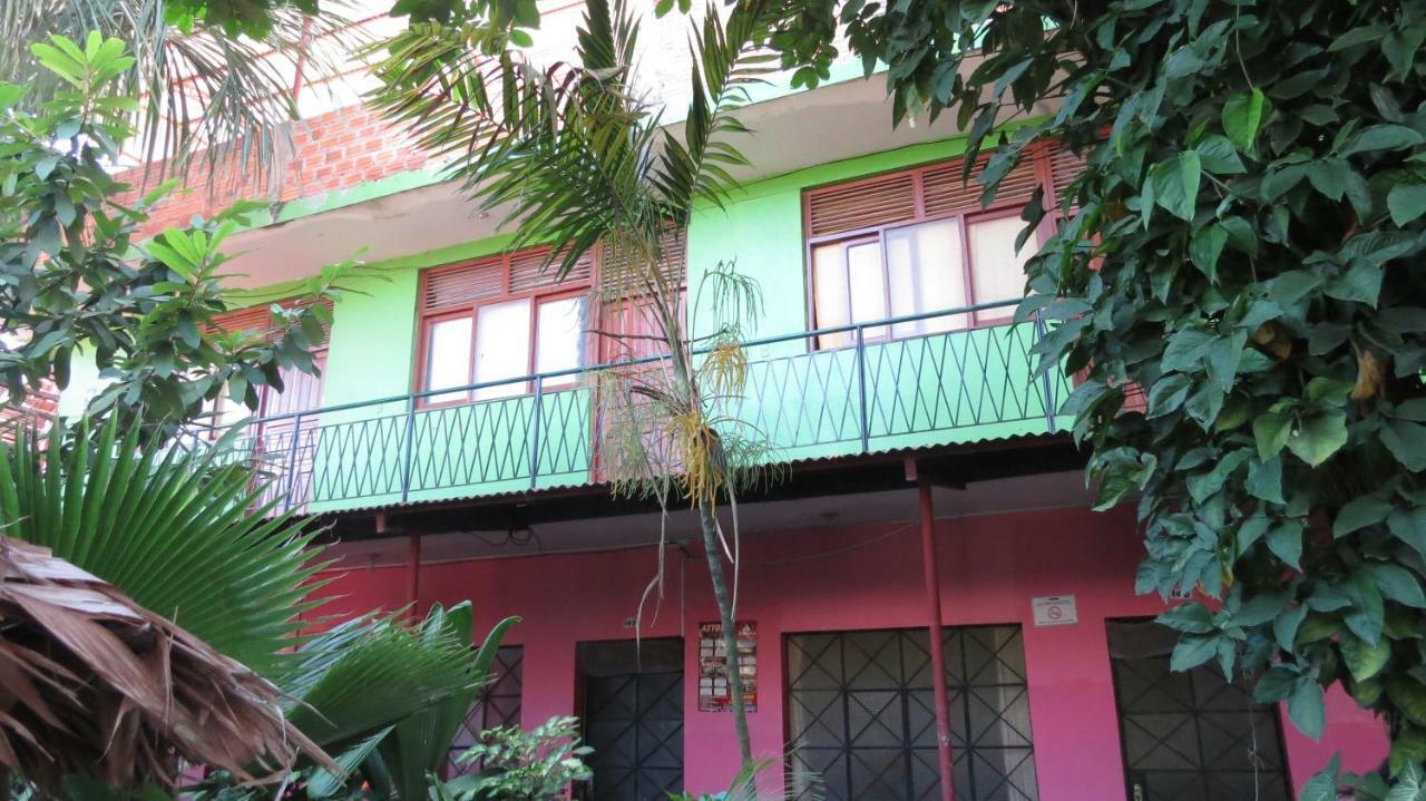 Tambopata Hostel Bambu Puerto Maldonado Luaran gambar